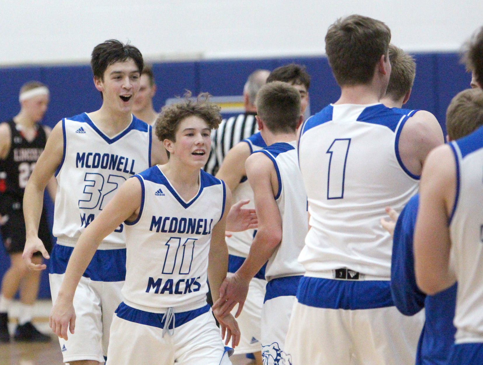 Alma Center Lincoln at McDonell boys basketball 1-18-20